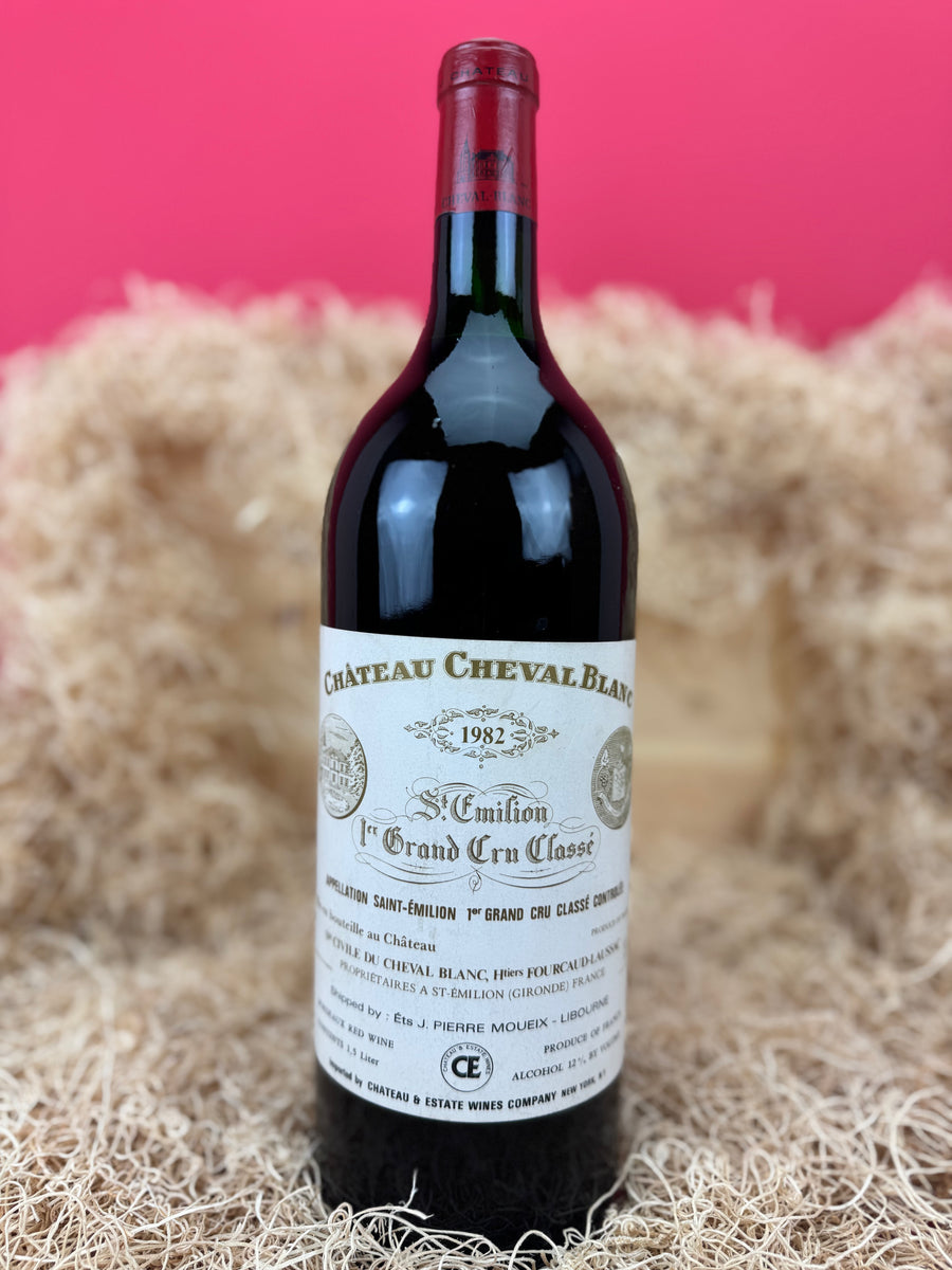 レア!! Maison Charles 'Cheval' ビンテージ 1982 Chateau Cheval Blanc Bordeaux Magnum – CultWine