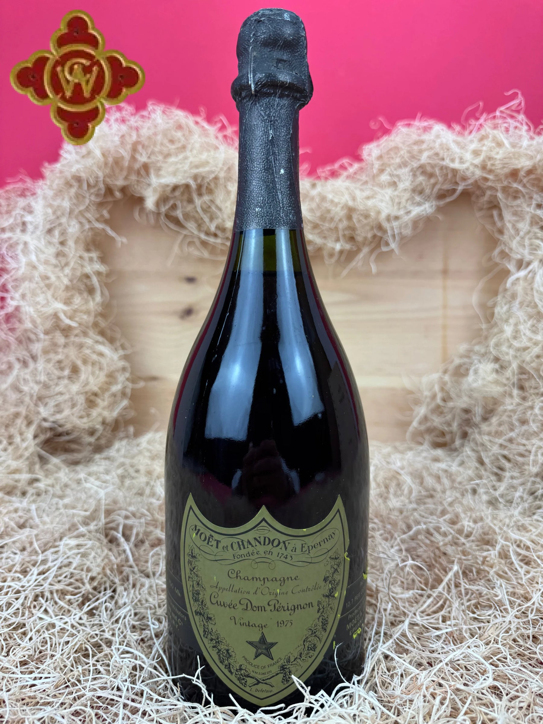1975 Moet Chandon Dom Perignon Champagne - 750ml champagne